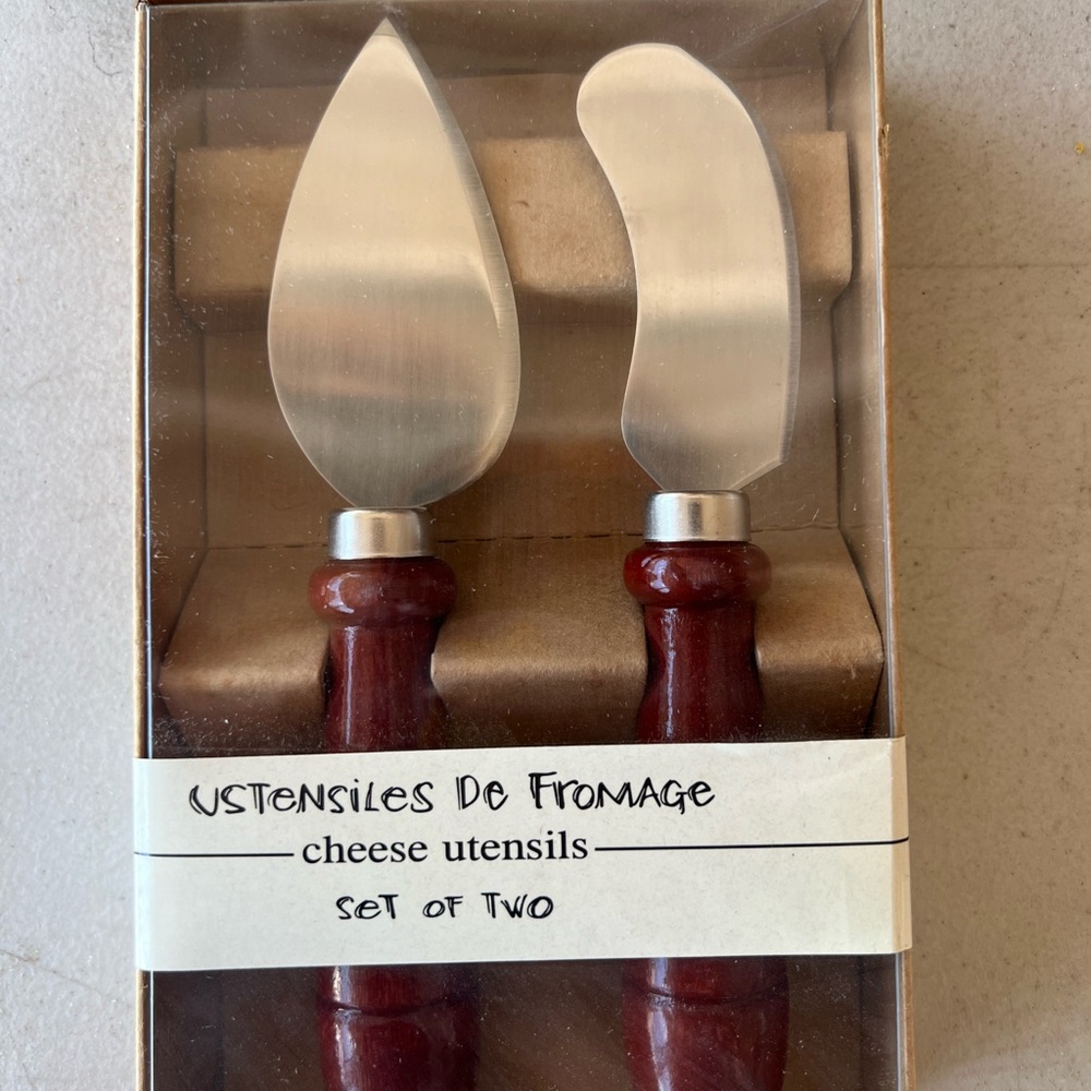 Brown Cheese Utensils Set